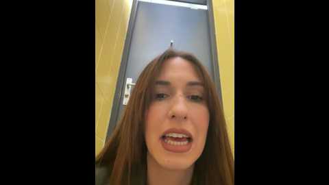 Media: lola_tentatiion Stripchat 2024-11-22 14:22:00