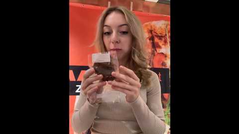 Media: melissa_grr Stripchat 2024-11-22 11:23:00