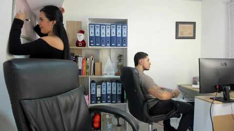 Media: sara_fun Stripchat 2024-11-22 20:58:00