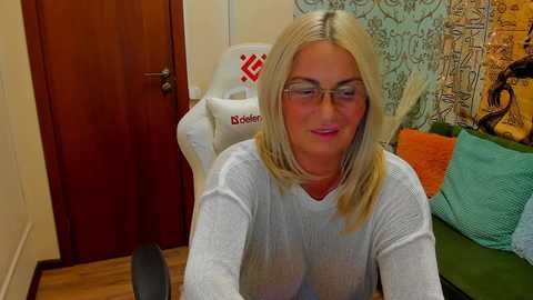 Media: scarlett_mai Stripchat 2024-11-22 13:53:00