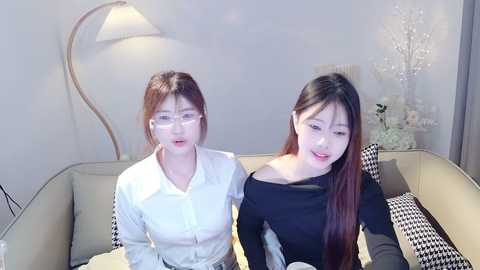 Media: sweety_by2 Stripchat 2024-11-22 13:38:00