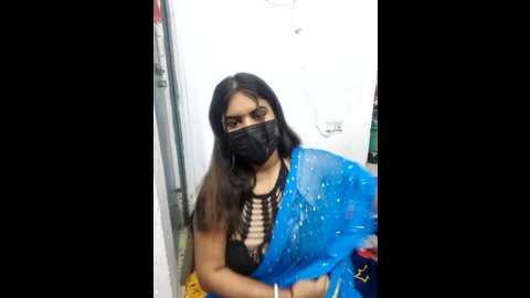 Media: v_hot_sweet Stripchat 2024-11-22 00:22:00