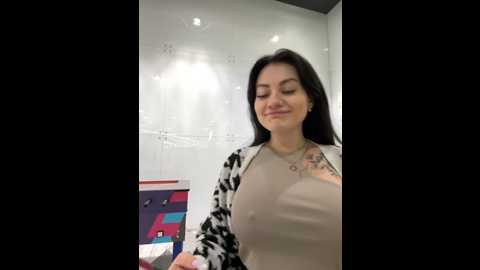 Media: wet__bunny Stripchat 2024-11-22 10:25:00