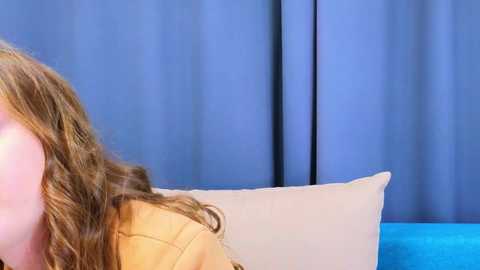 Media: amy_beach Stripchat 2024-11-23 22:25:00