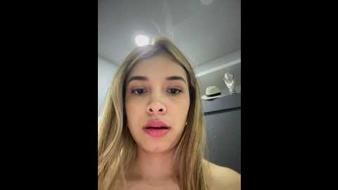 Media: carolina__star Stripchat 2024-11-23 03:16:00