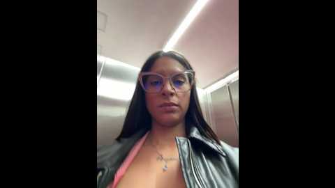 Media: charlotte_stevenss_ Stripchat 2024-11-23 15:52:00