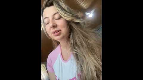 Media: curvyflawless Stripchat 2024-11-23 13:28:00