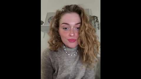Media: goldloeckchen159 Stripchat 2024-11-23 18:39:00