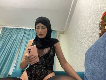 Media: gumusguray Stripchat 2024-11-23 08:44:00