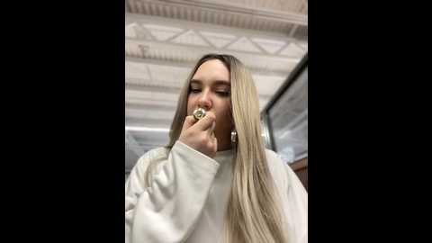 holly_molii @ stripchat on 20241123