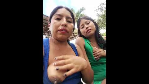 Media: karol_kamila19 Stripchat 2024-11-23 20:15:00