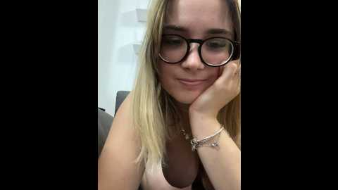 ladybibi00 @ stripchat on 20241123