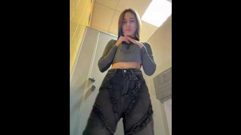 Media: cherry____pie Stripchat 2024-11-24 00:34:00