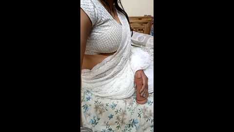 Media: kaamuk_shweta Stripchat 2024-11-24 14:57:00