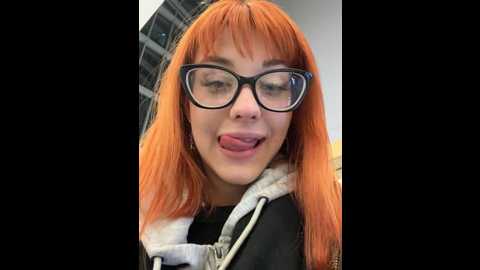 Media: lexy__foxy Stripchat 2024-11-24 15:32:00