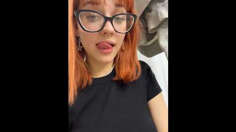 Media: lexy__foxy Stripchat 2024-11-24 18:13:00
