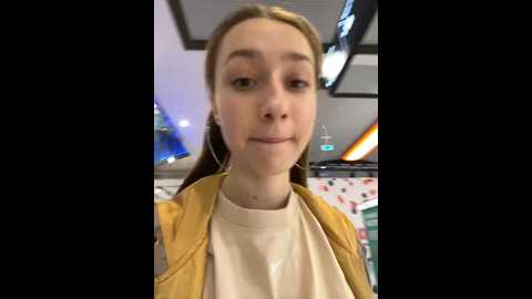 Media: lia__love Stripchat 2024-11-24 15:25:00