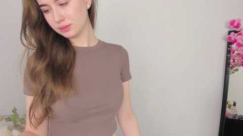 Media: lilly_colins Stripchat 2024-11-24 16:01:00