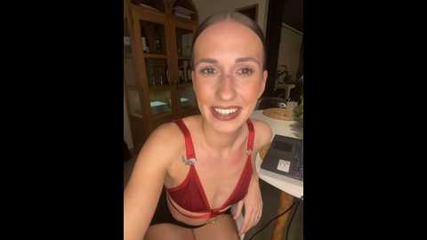 Media: lola_tentatiion Stripchat 2024-11-24 21:17:00