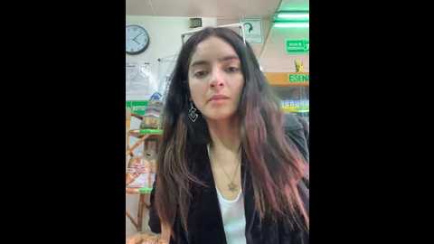 Media: sam_sara Stripchat 2024-11-24 21:03:00