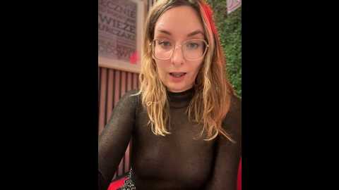 Media: the_snowwhitee Stripchat 2024-11-24 10:04:00