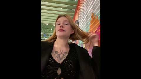 Media: honey___hot Stripchat 2024-11-25 16:24:00