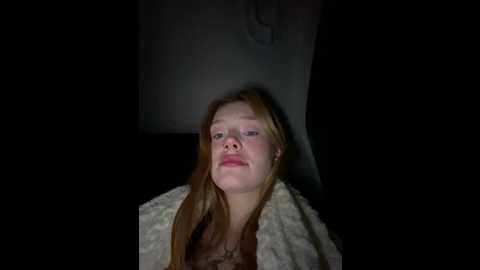Media: honey___hot Stripchat 2024-11-25 16:46:00