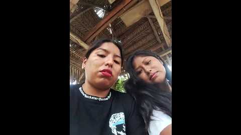 Media: karol_kamila19 Stripchat 2024-11-25 13:58:00
