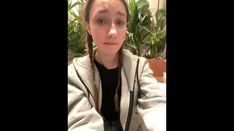 Media: lia__love Stripchat 2024-11-25 14:56:00