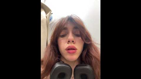 Media: lily__belle Stripchat 2024-11-25 16:08:00
