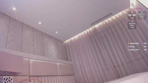 Media: little_lolla18 Stripchat 2024-11-25 01:46:00