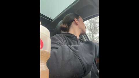 Media: lola_tentatiion Stripchat 2024-11-25 09:23:00