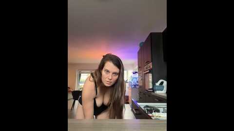 Media: newmichelle Stripchat 2024-11-25 08:57:00