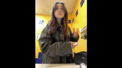 Media: peachy_dream Stripchat 2024-11-25 22:40:00