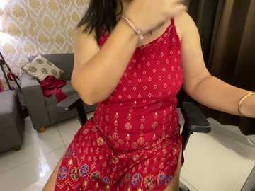 Media: samairahh Stripchat 2024-11-25 19:23:00