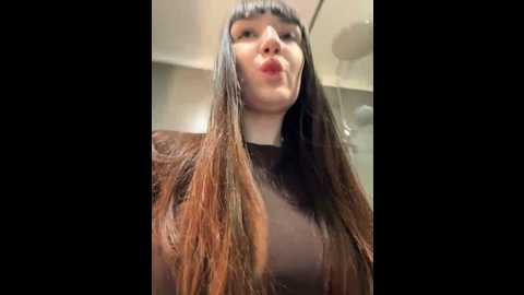Media: sophie_avory Stripchat 2024-11-25 18:31:00