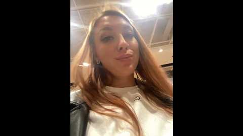 Media: sweet___emily Stripchat 2024-11-25 15:44:00