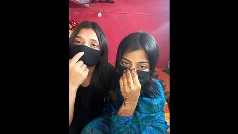 Media: tannu_tanya Stripchat 2024-11-25 20:30:00