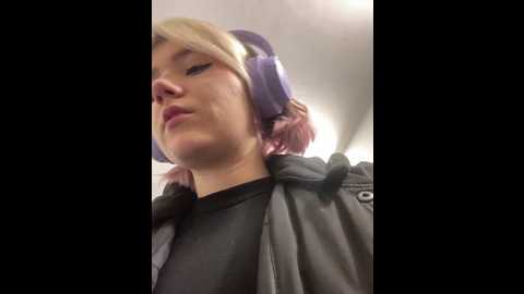 Media: baby__naughty Stripchat 2024-11-26 15:02:00