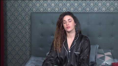 Media: clara_xoxo Stripchat 2024-11-26 20:59:00
