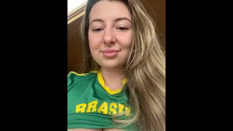 Media: curvyflawless Stripchat 2024-11-26 11:14:00