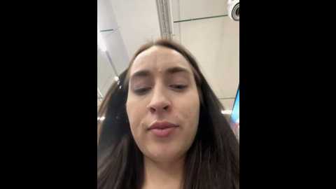 Media: holly_play Stripchat 2024-11-26 13:37:00