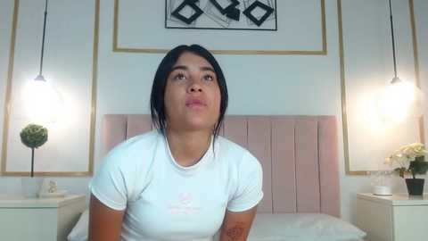 Media: jasmine_lander Stripchat 2024-11-26 23:00:00