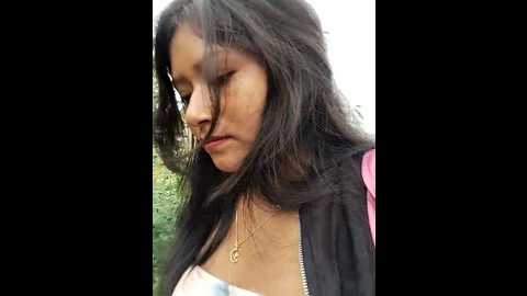 Media: karol_kamila19 Stripchat 2024-11-26 12:53:00