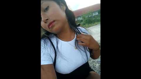 Media: karol_kamila19 Stripchat 2024-11-26 22:42:00