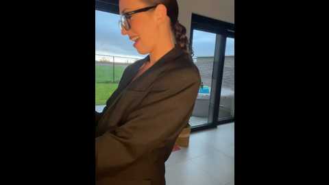 Media: lola_tentatiion Stripchat 2024-11-26 14:03:00