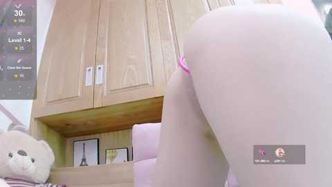 Media: sarah_xoxo Stripchat 2024-11-26 05:48:00