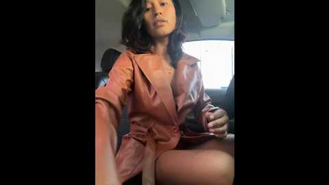 Media: sexi_noemi Stripchat 2024-11-26 19:43:00