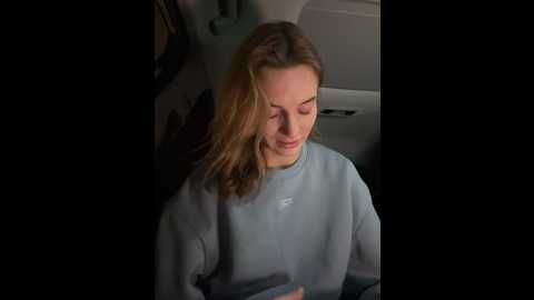 Media: _angelari_ Stripchat 2024-11-27 00:16:00