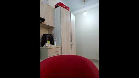 Media: dirtysnowball69 Stripchat 2024-11-27 14:53:00